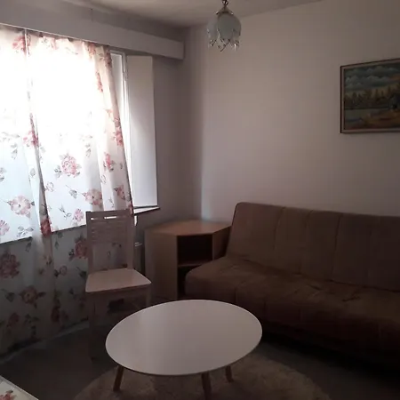 Apartment Row House For 6 People