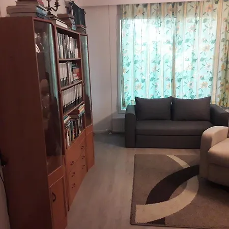 Row House For 6 People *
